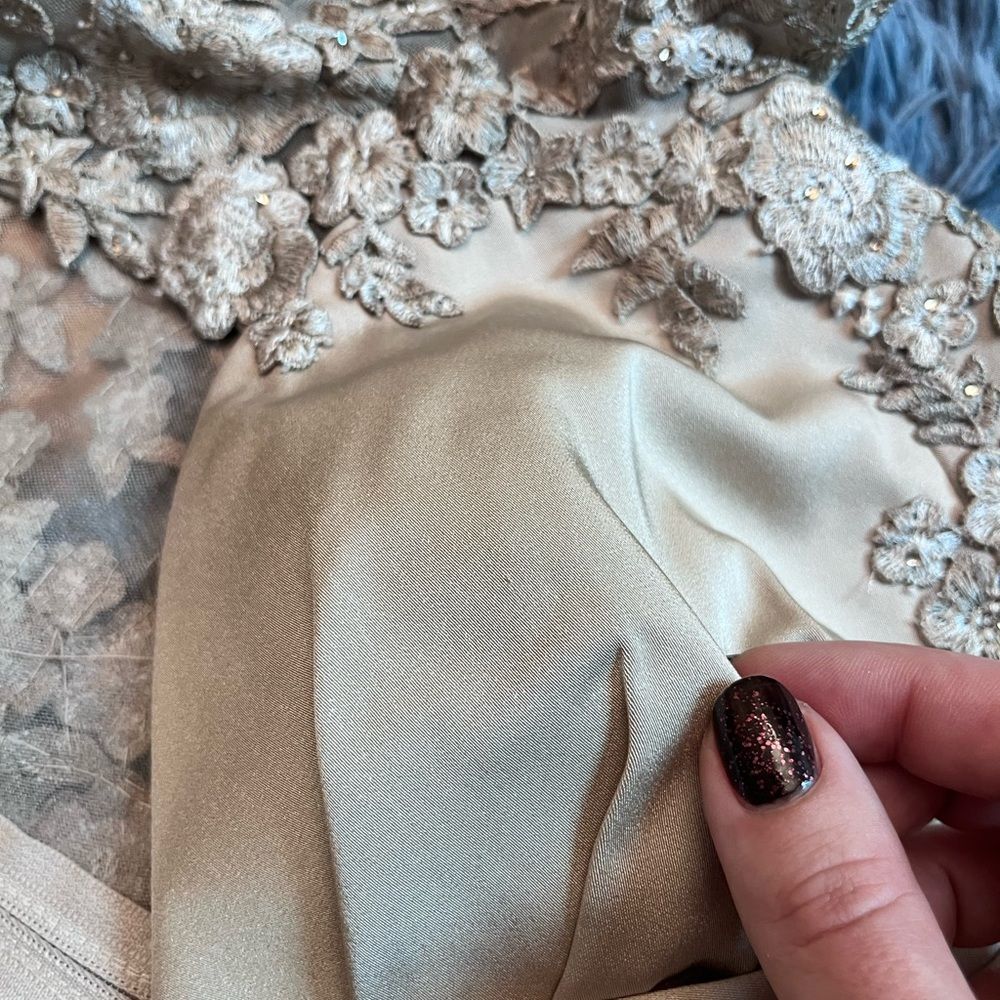 La Femme Satin Evening Dress with Lace and Scoop Neckline Size 8 - Picture 5 of 7